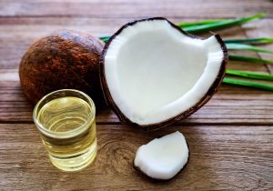 Coconut Oil Massage to Protect Hairs